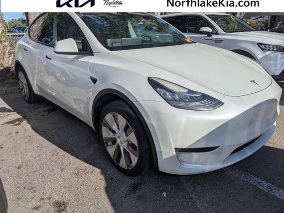 TESLA MODEL Y 2021 5YJYGDEDXMF111311 image